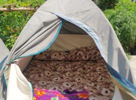 Pickurstay vbss camping hub, hotel i Pāderu