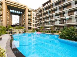 The Diamond In City by WOW Property - Direct from developer, hotel com piscina em Acra