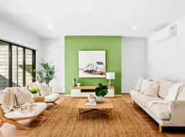Stylish Modern Getaway Geelong