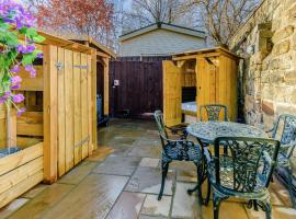 Hidden Winds Cottage, hotel in Guisborough