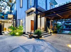 5-Bedroom Private Villa near Padma Beach, Legian