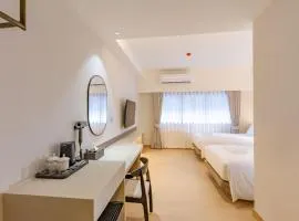 The Bentley Hotel