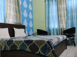 Hotel Neel Kamal, ξενοδοχείο κοντά στο Αεροδρόμιο Chandigarh - IXC, Τσαντιγκάρ