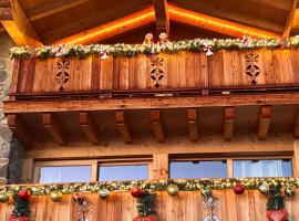 拉乐纳德木屋酒店，位于威拉尔-苏-罗伦的酒店