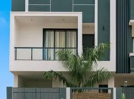 4 BHK Villa with Pool steam bath jacuzzi in jaipur