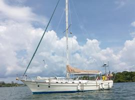Velero Heaven, place to stay in Rio Dulce