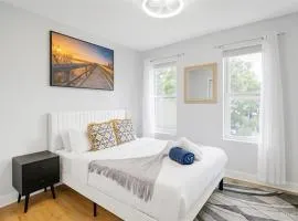 Stylish 5BR DC Retreat Backyard Free Parking