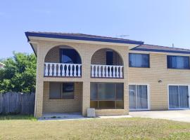 Sunnybank Hills Home - Near Shopping & Dining, homestay in Brisbane