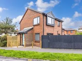Quai Des Pecheurs - With Views from Bedroom Overlooking the Harbour