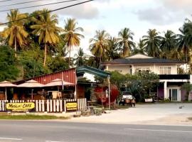 BlackSand Guests House Langkawi, hotel in Huma