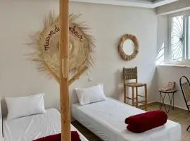 Maison Mira