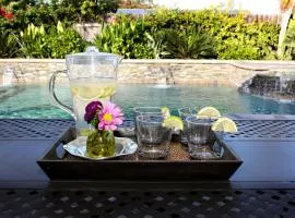 Nostalgic PoolJacuzzi Home: GameRm1.8 Mi 2Disney