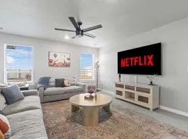 Spacious 5BR - Gamer Room - Hot Tub & Basketball