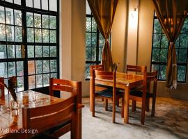 Naishika Home Stay, Hotel in Tengeru