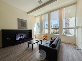 Cozy 2BR Loft in a Vibrant Complex - 107 - GL, hotel in Glendale