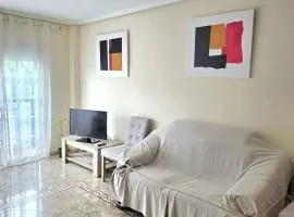 Habitación Tranquila, Agradable cerca de Valencia en Vivienda Compartida
