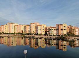 Studio Cozy au bord de l'eau，位于乐巴凯尔斯的酒店