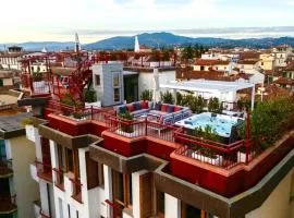 Luxury Florence Penthouse with Rooftop Terrace
