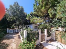 Logement dans terrain privé et familiale, hôtel à Bonifacio