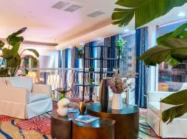Catalina Hotel & Beach Club