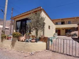 Hostería El Encanto - Ubicación céntrica, hotel en Tilcara