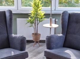 Ferienhaus an der &Ouml;lm&uuml;hle，Heusweiler的小屋