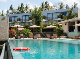 Hidden City Ubud - Stylish Complex near Ubud Center with Wellness Club and Jungle Ambiance, aparthotel in Ubud