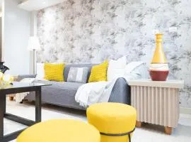 Elegant, 2-Bedroom Retreat in Naco Central