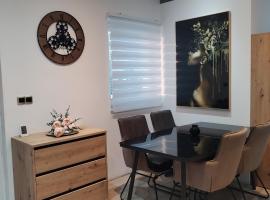 ForRest Spa Apartment - Private Jacuzzi & Sauna, ξενοδοχείο με υδρομασάζ σε Ravna Gora