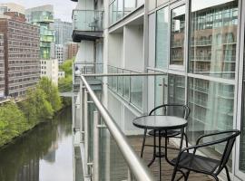 Lowry River Twin Balcony Deluxe, hotel v Manchesteru