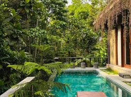 ELForest ex Karang Dukuh Villa, Ubud, hotel in Payangan