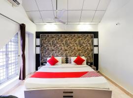 Hotel O Nova Dumas Homestay, ξενοδοχείο κοντά στο Αεροδρόμιο Surat - STV, 