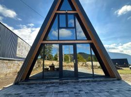 Slēpo&scaron;anas kūrorts A Frame house Slavuljica pilsētā Vla&scaron;iča