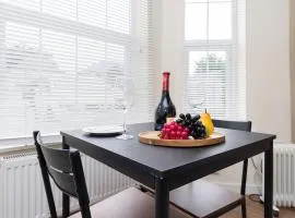 Chandlers Ford -1bedroom with free parking