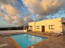 Villa la Hoya con piscina privada