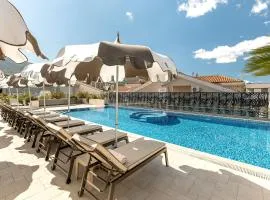 Sun Village Aparthotel