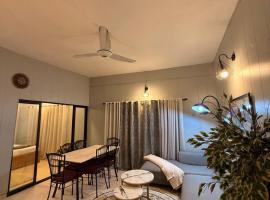 The Ridgey Ridge - Murree Views - Near Mall Road, hotel em Murree