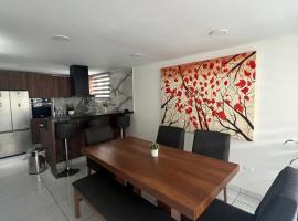 Hogar Perif&eacute;rico Sur, casa de campo em Lomas de Angelopolis