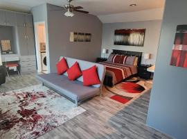 Studio Apartment in Katy, hotel in Katy