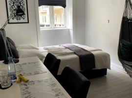 Quiet room in lively area with helpful Host!，位于哥本哈根的酒店