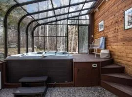 Condor by AvantStay Gorgeous Mountain Home w Hot Tub Sauna