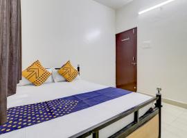 Hotel O Royal Rest Rooms, hotel in Mundhva