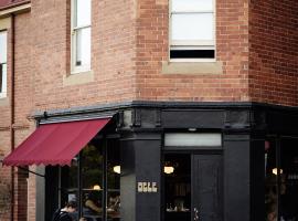 Ogee Guesthouse, hotel in West Hobart