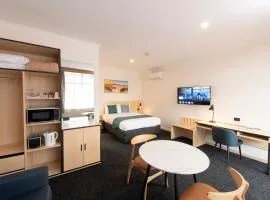 Glenelg Motel