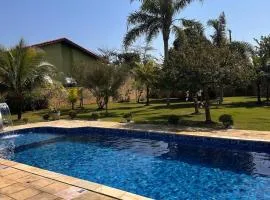 Casa de praia em Peruibe com muito verde!
