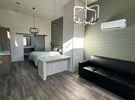 Cottonwood में, होटल Luxurious Tiny Home 15 Minutes from Sedona! #25