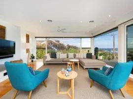 Anchor Beachfront - Pet Friendly on the Beach