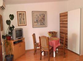 Charming Apartments Kestenovi Dvori- 2 Bedroom A1, hotel v destinaci Opric