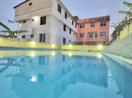 Hotel El Shadday, hotel din Tonsupa