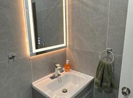 Unit #10 Private Studio, ξενοδοχείο σε Hempstead